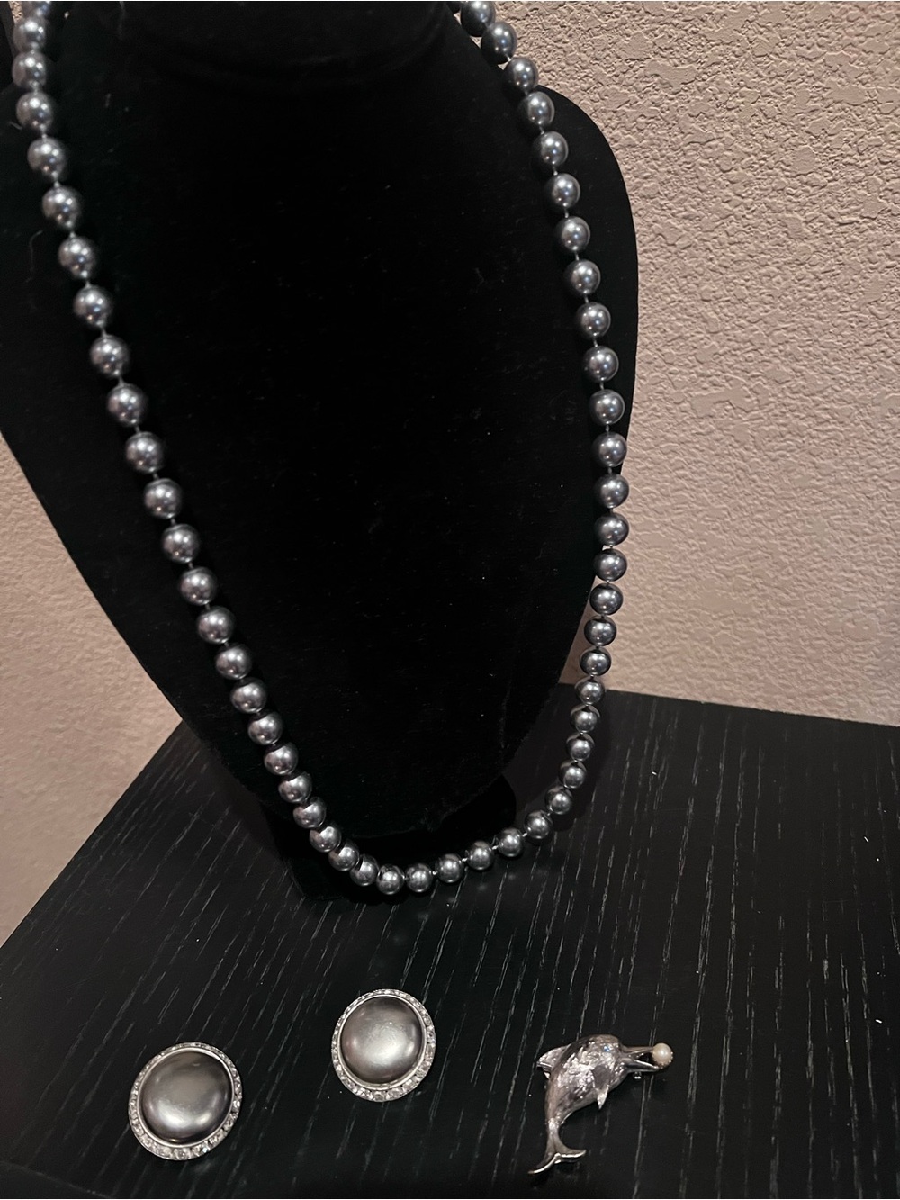 Elegant Gray Pearl Bead Necklace set